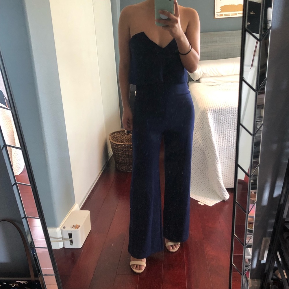 Lulu’s navy blue jumpsuit